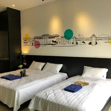 Aeropod Suites By Calvin